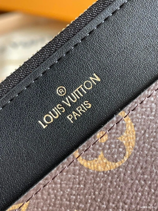 WIS SLIM PURSE LOUIS VUITTON 1129